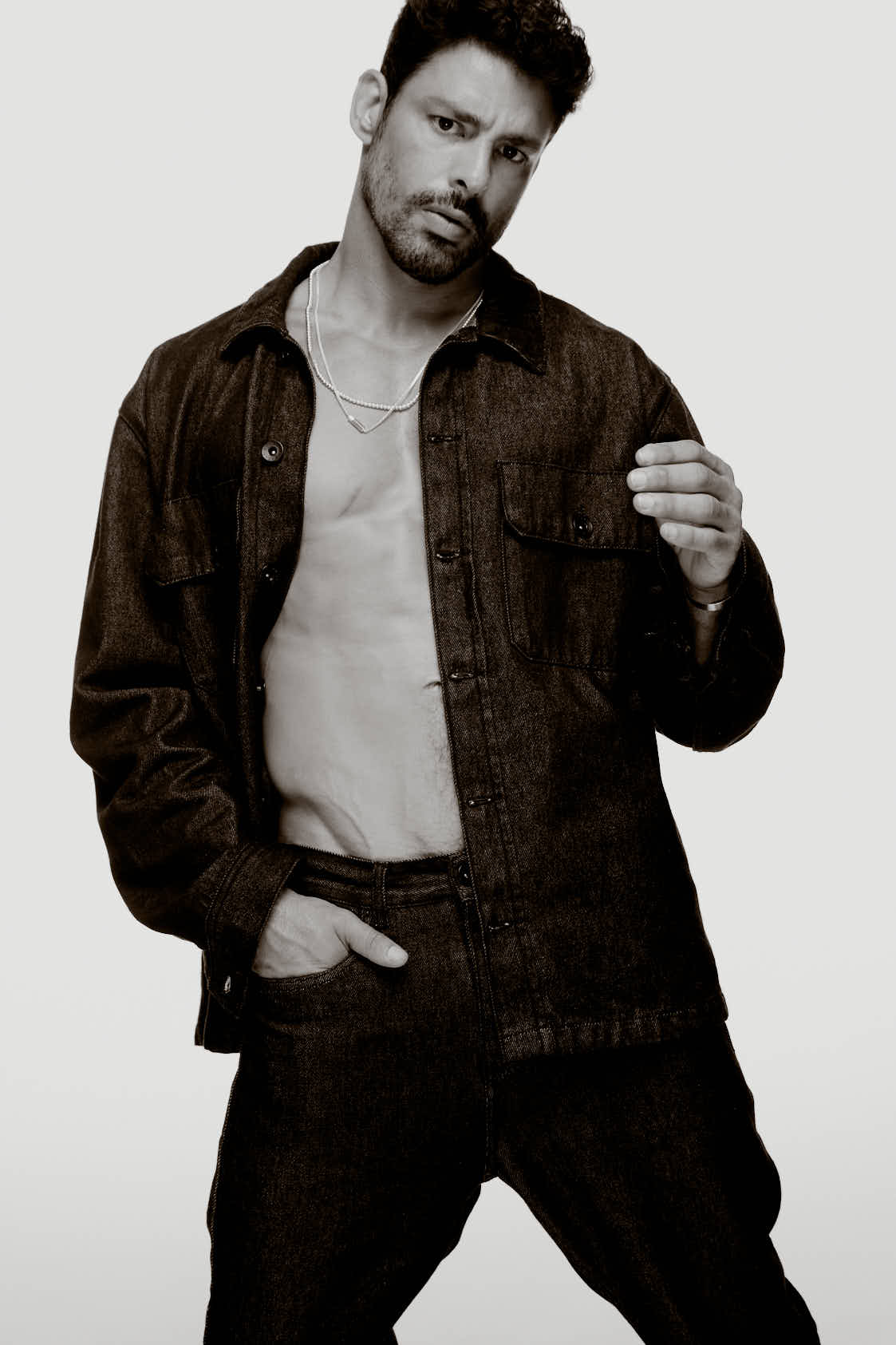 (2023) JEANS CAMPAIGN COLLAB CAUÃ REYMOND / ARAMIS